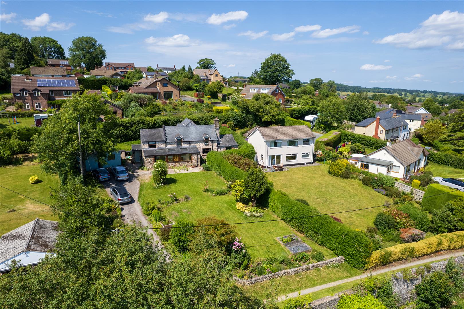 Silverdale Cottage Springbank Close, Oswestry, SY10 9DJ For Sale Silverdale Cottage Springbank Close, Oswestry, SY10 9DJ For Sale